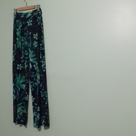 Flared Pants Stretchy Highrise Tie front pants TALL Forest Green/Hawaiian flower - Picture 4 of 4